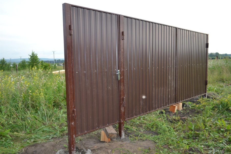 Откатные ворота под профлист с 20