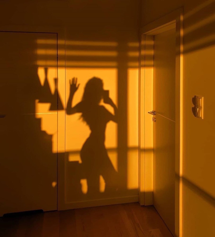 Тень на стене Эстетика