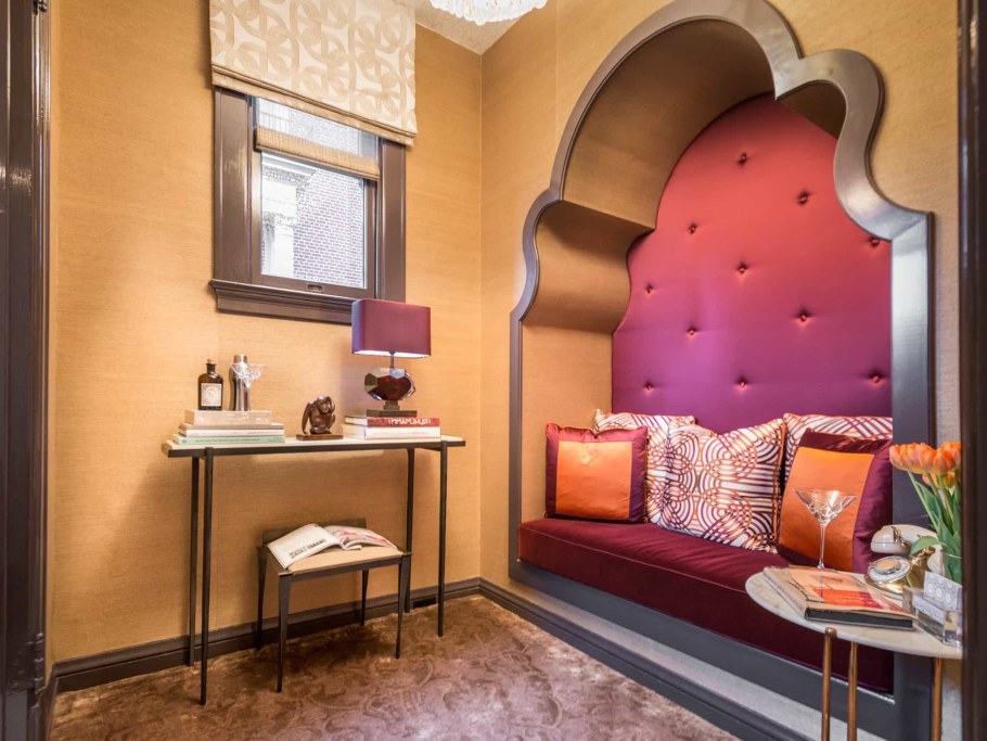 Ниша в интерьере отеля