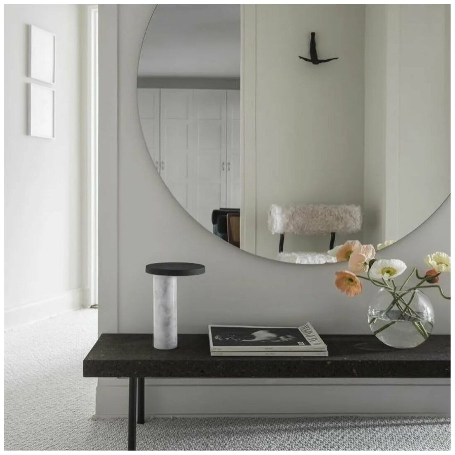 Необычные зеркала в прихожую