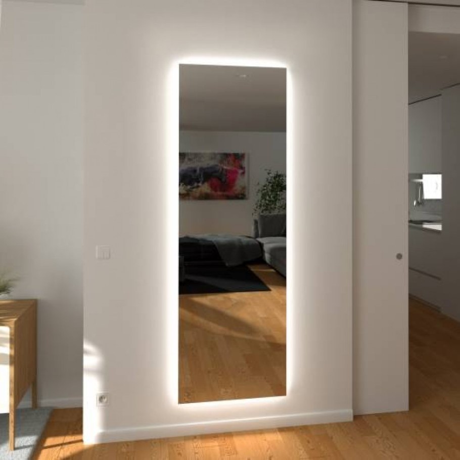 Большое зеркало с подсветкой сзади в коридор высотой 2000 мм