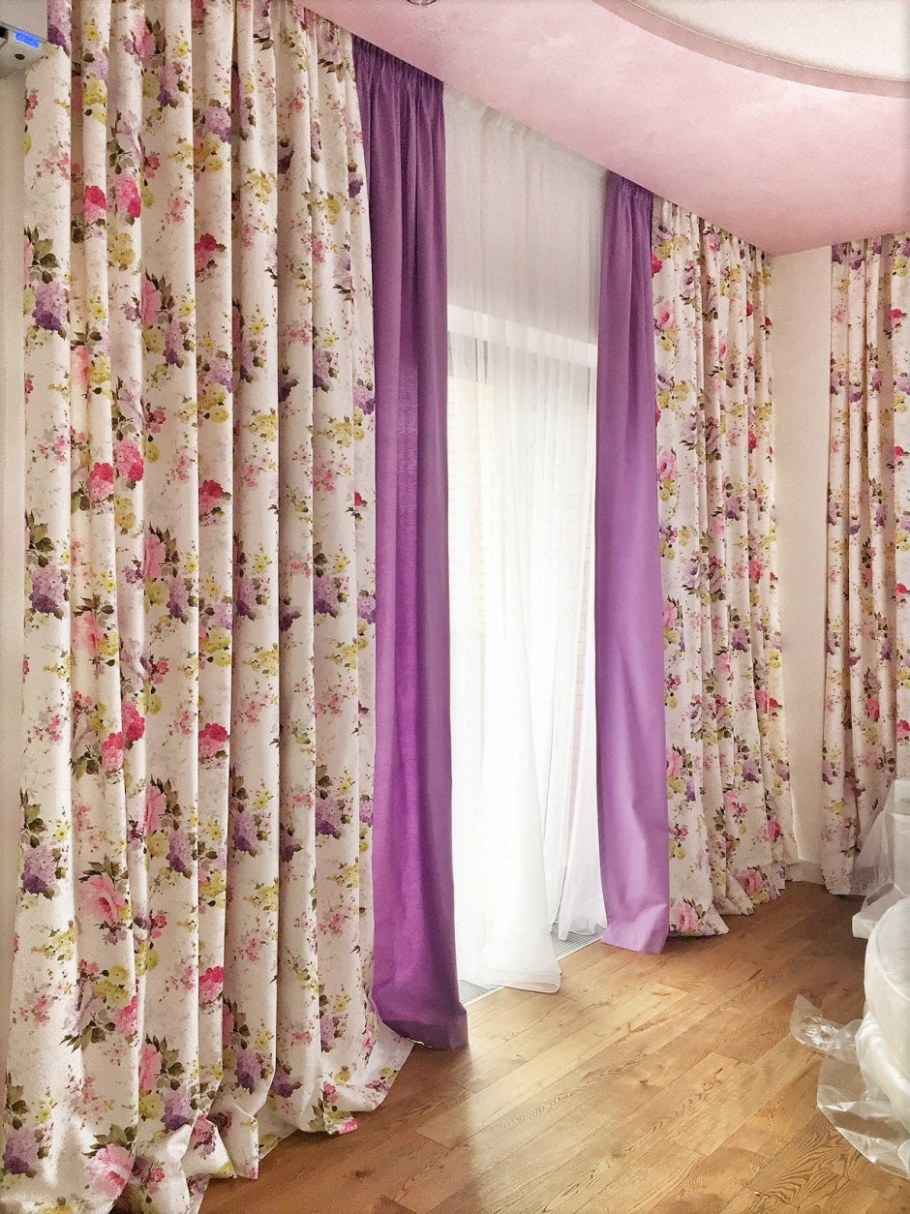 Комбинированные шторы с цветочным принтом