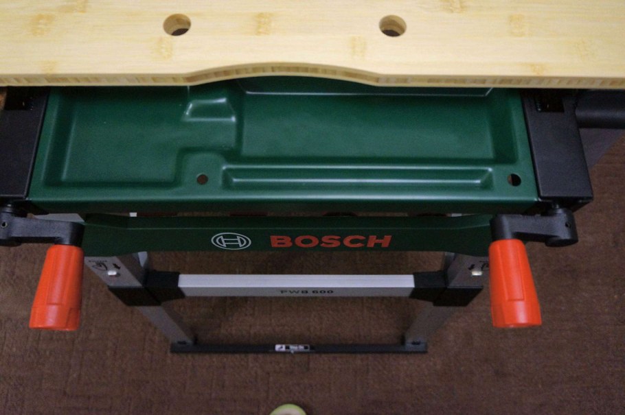 Верстак Bosch PWB 600 И циркулярка