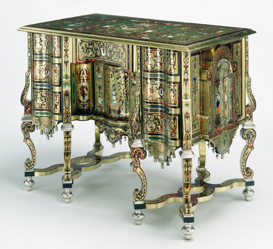 Комод рококо Франция 17 век