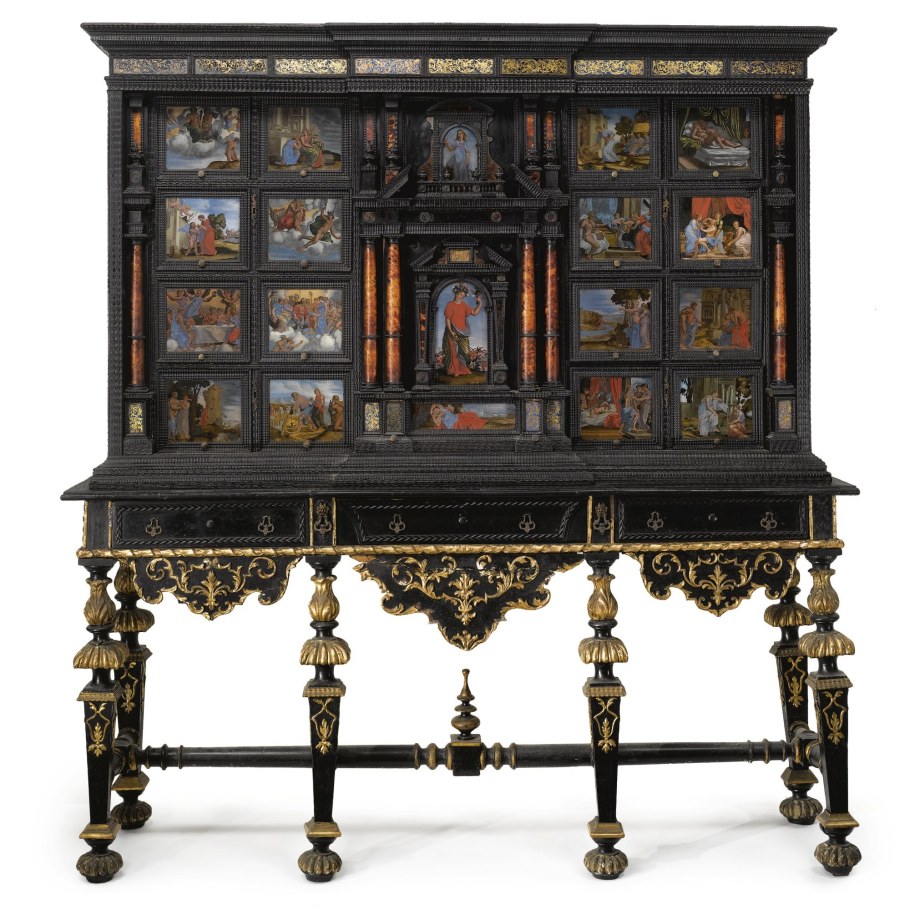 Секретер в стиле Барокко