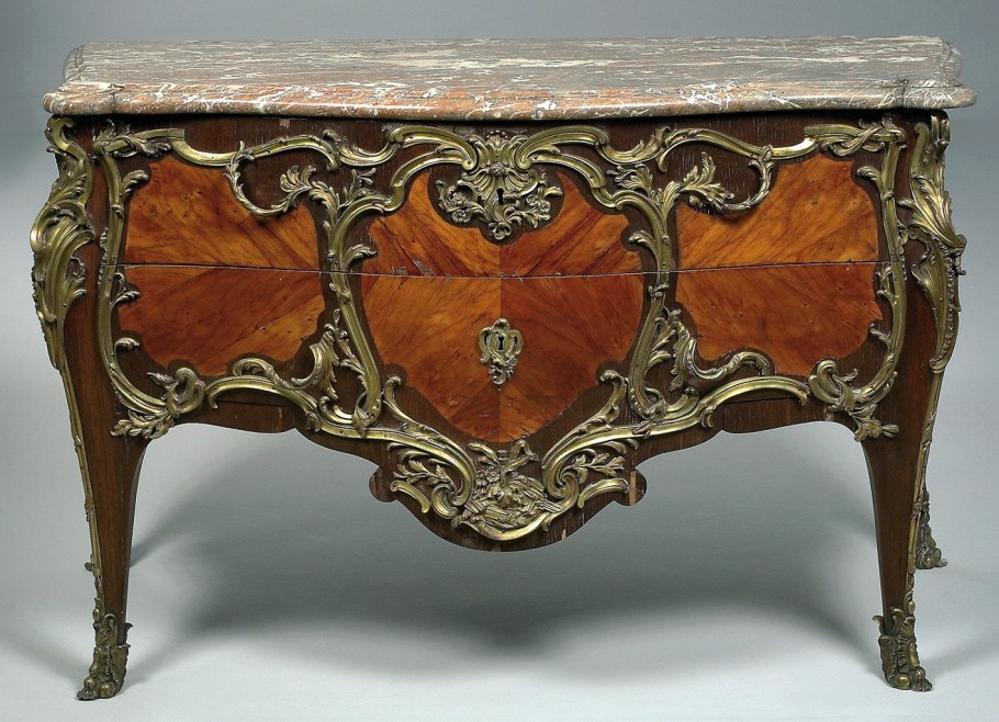 Мебель эпохи Модерн