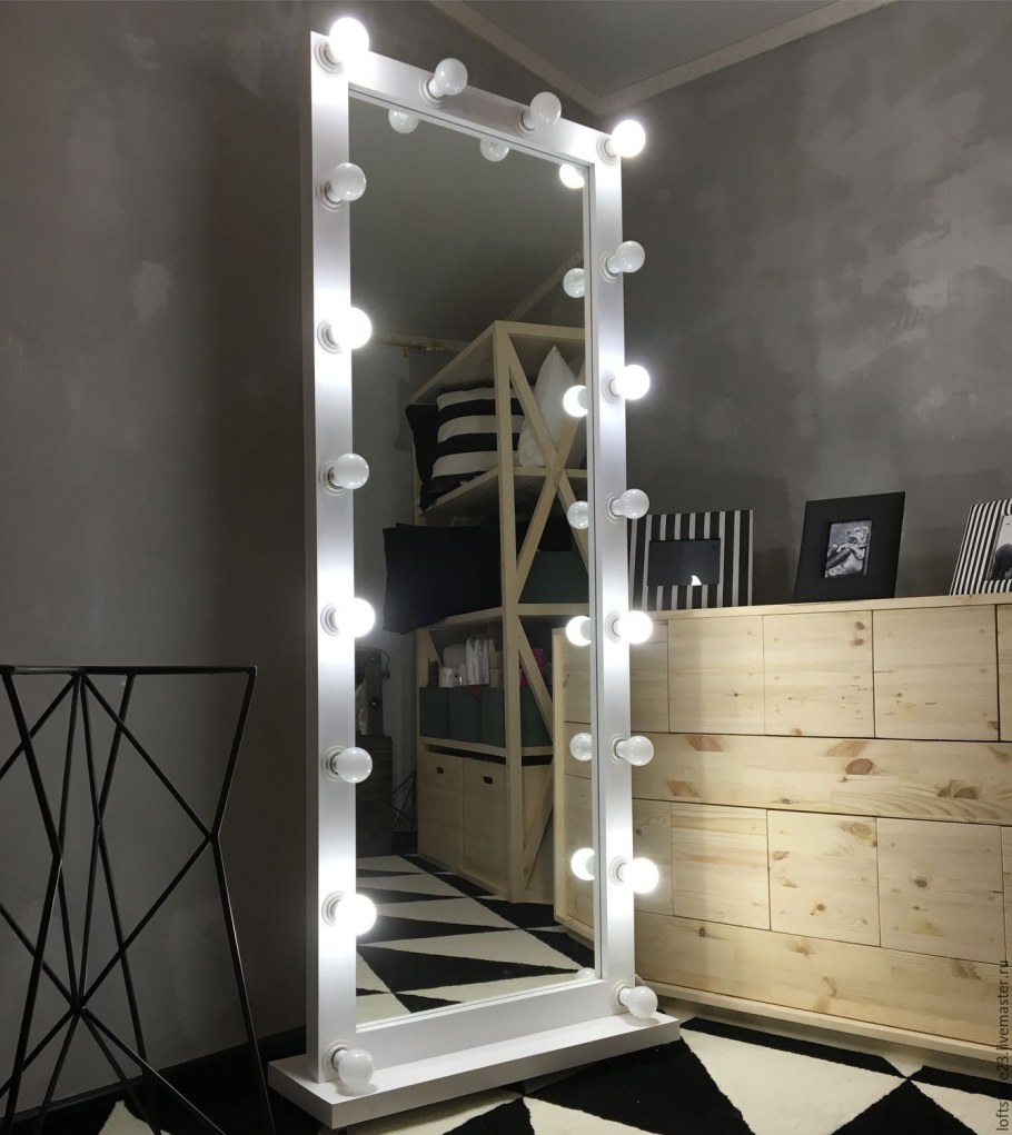 Зеркало 40 на 80 с подсветкой гримерное