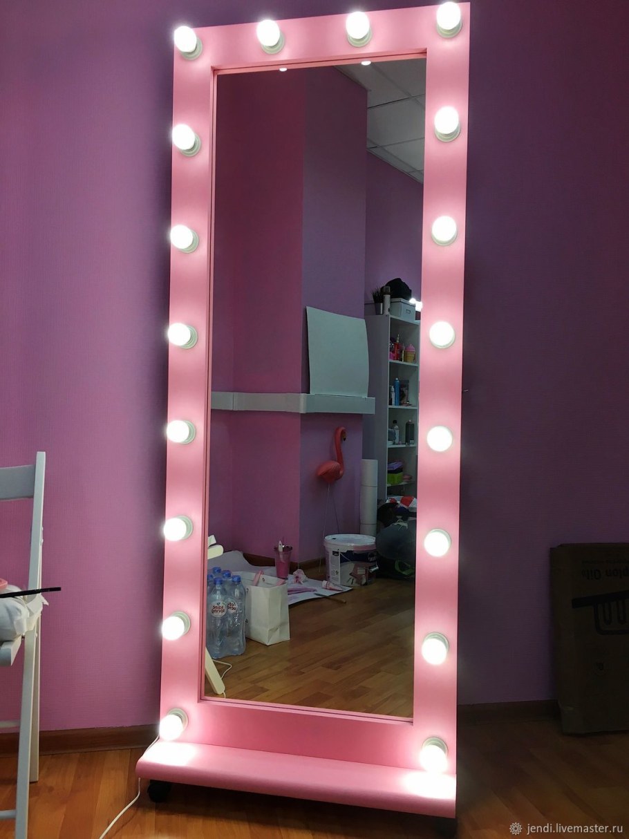 Зеркало гримерное 70 на 70