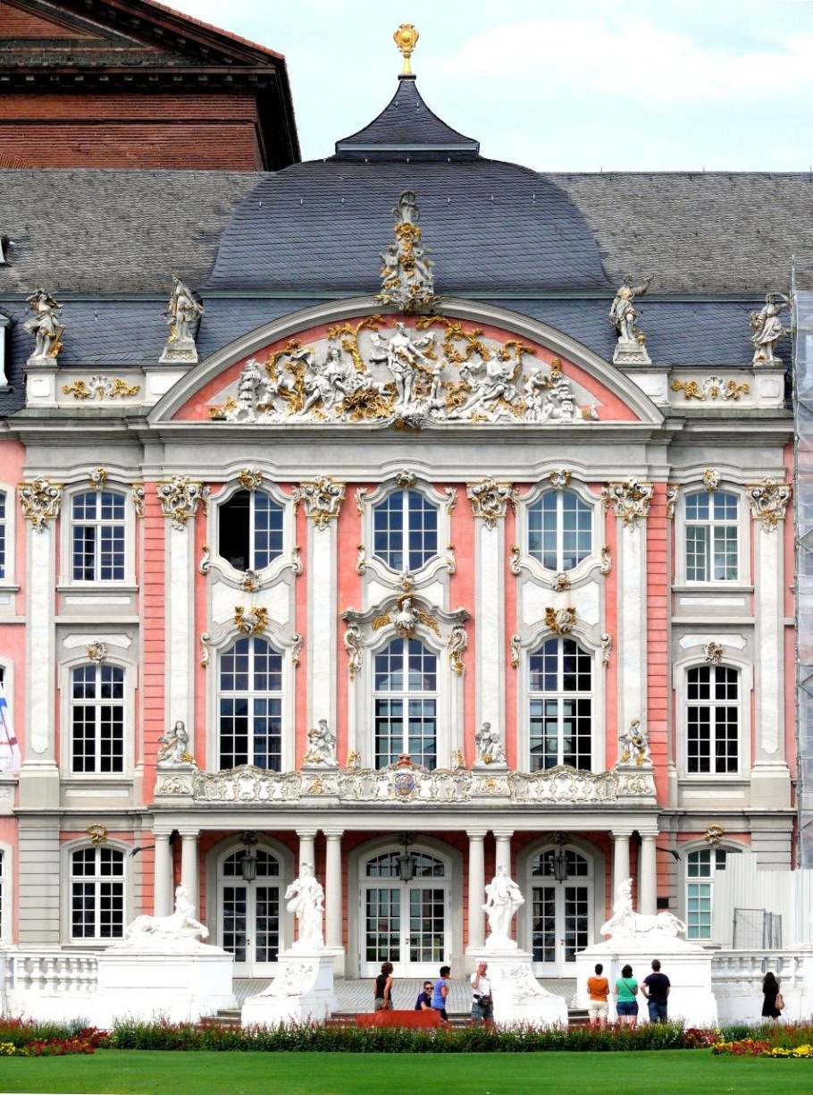 Дворец рококо Выборг