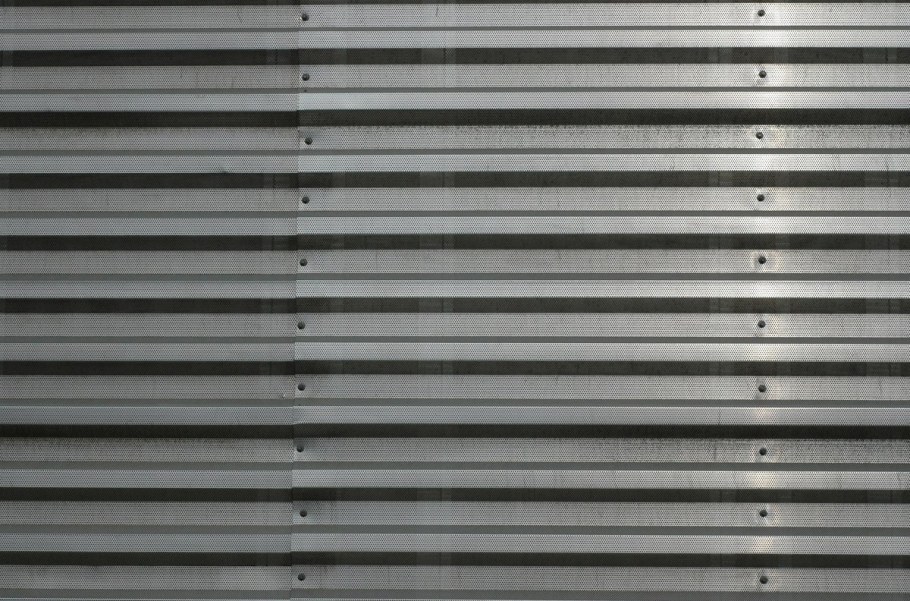 Течет профнастил