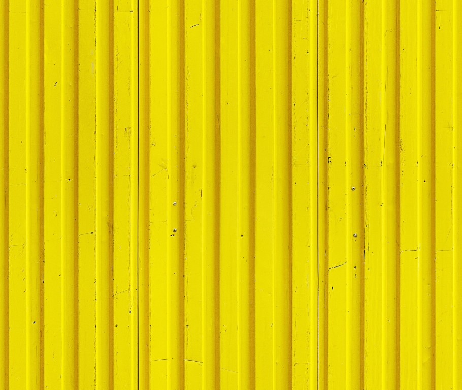 Желтый забор