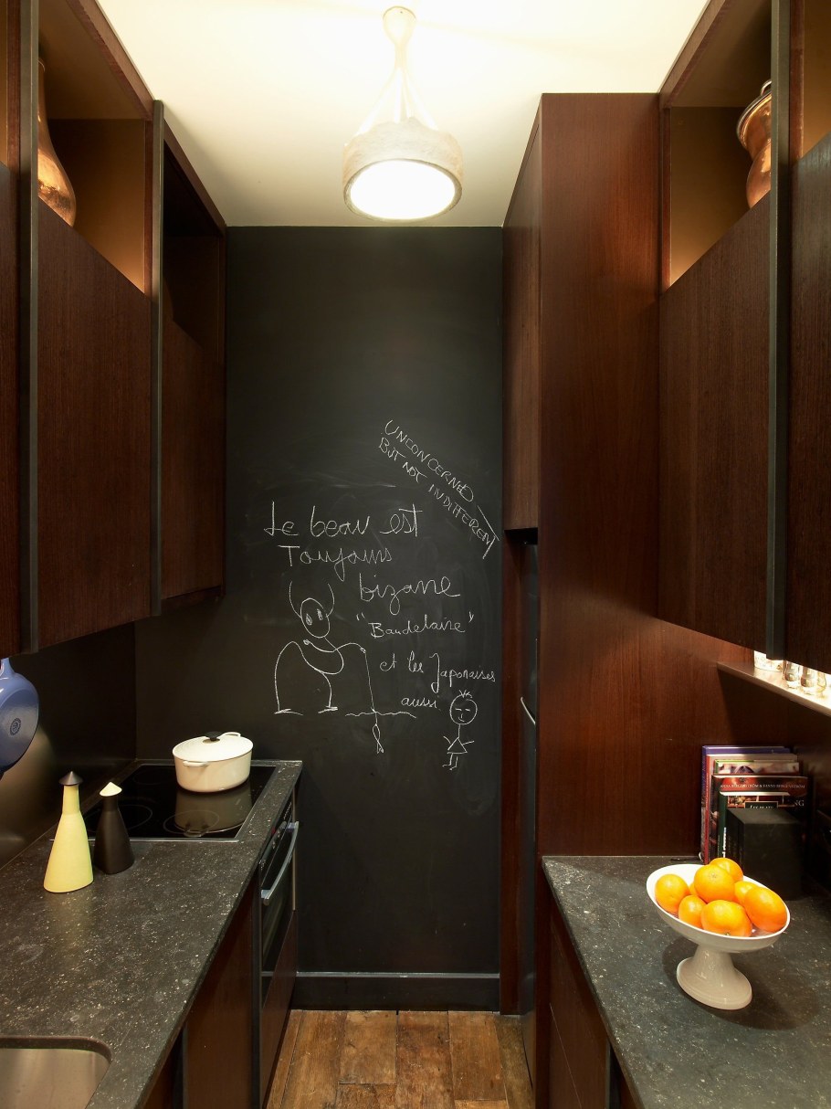 Кухонный гарнитур с грифельной доской