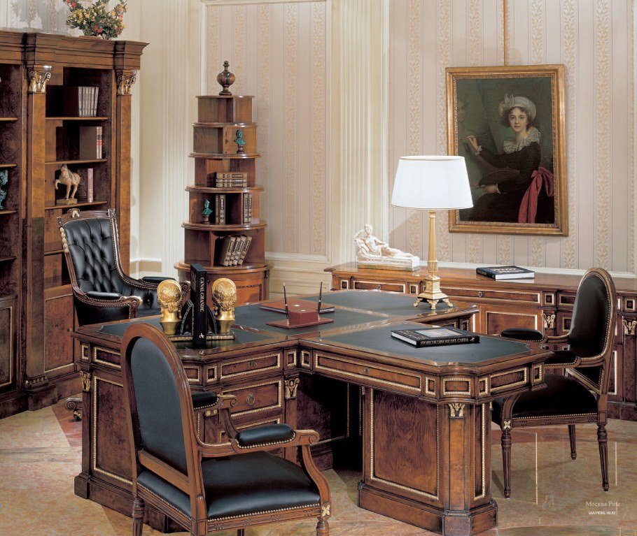 Кабинет Петра 1 в Петергофе