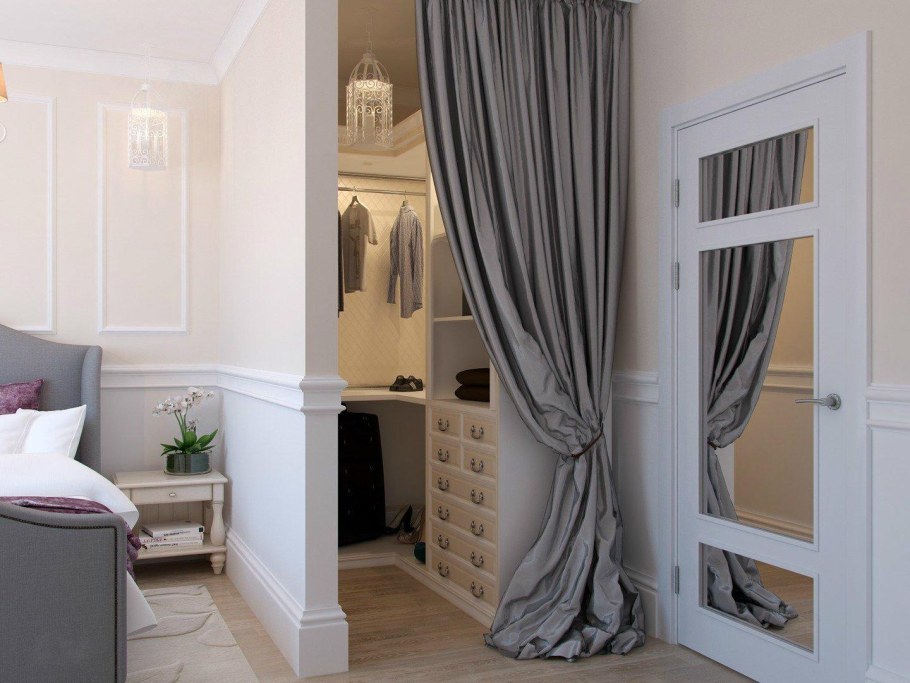 Шторы на дверной проем