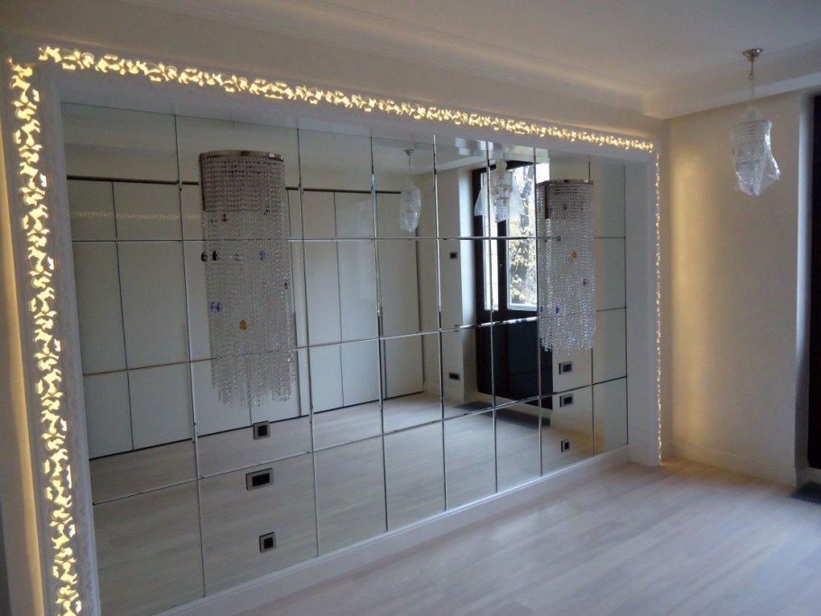 Зеркало во всю стену