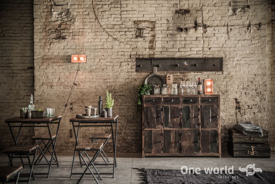 Кухня с фасадами под металл