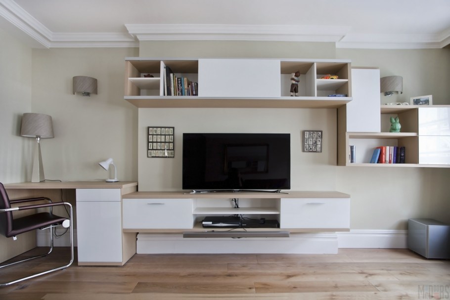 Горка в гостиную с компьютерным столом