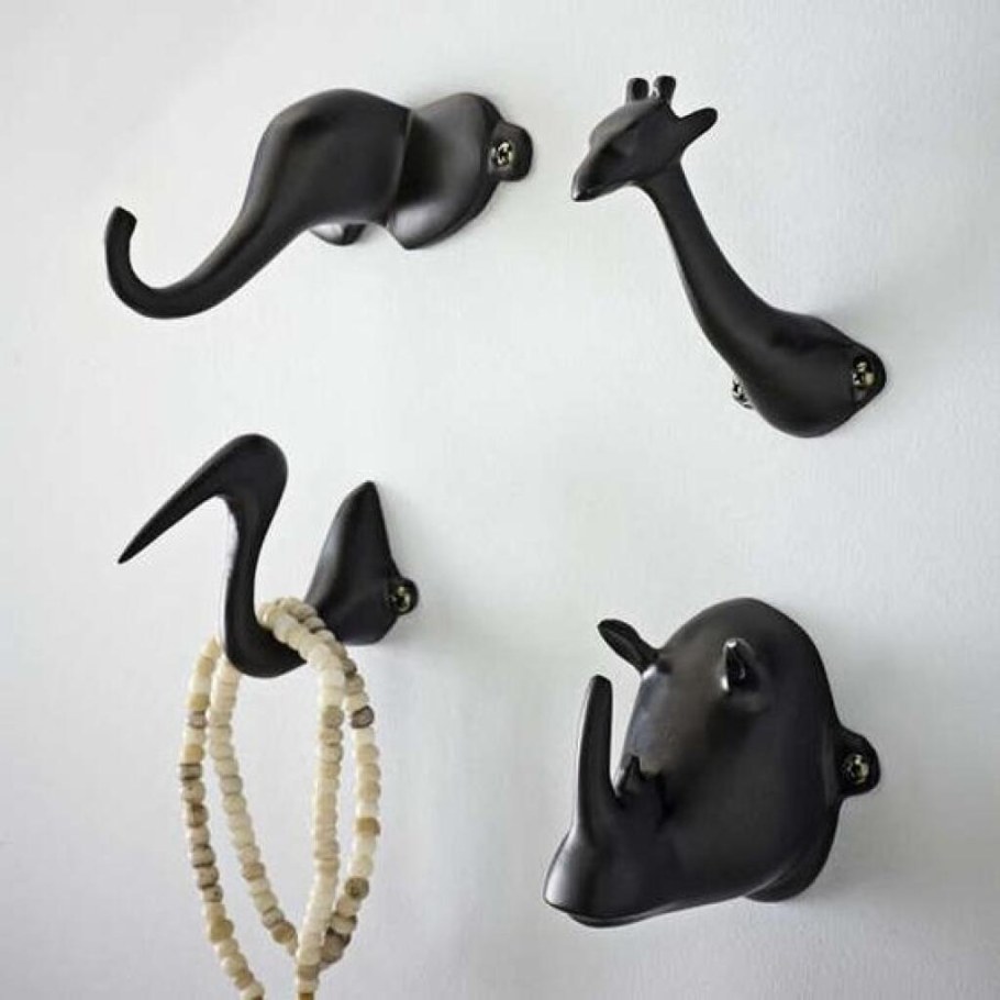 Дизайнерские крючки для одежды