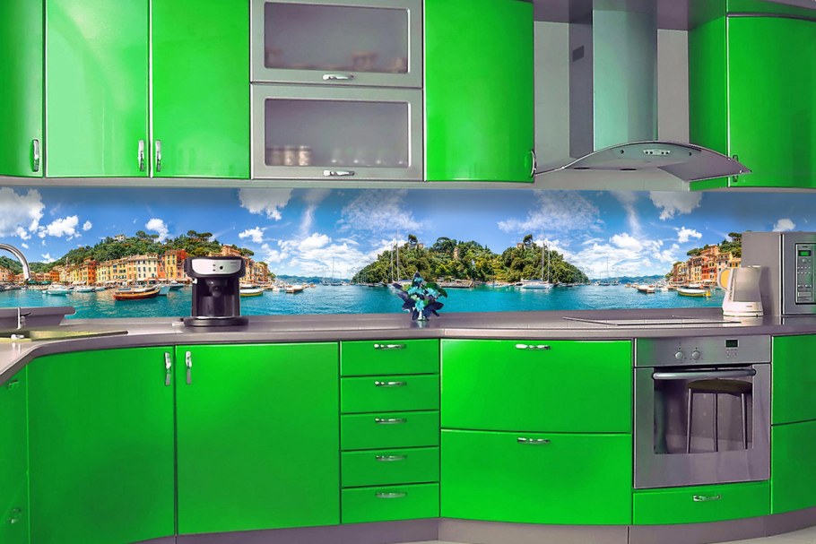 Стеклянный фартук для кухни