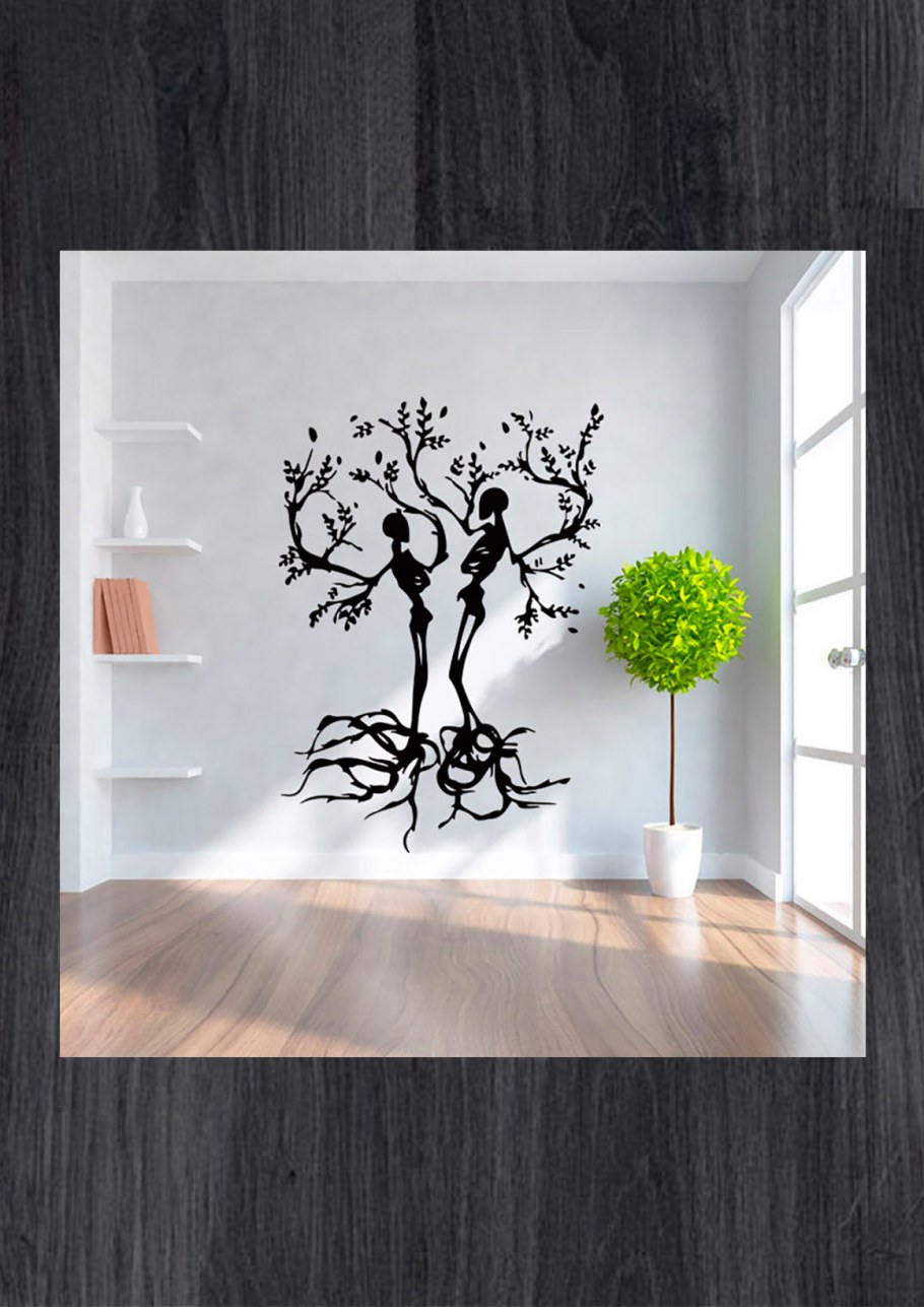 Дерево на стене