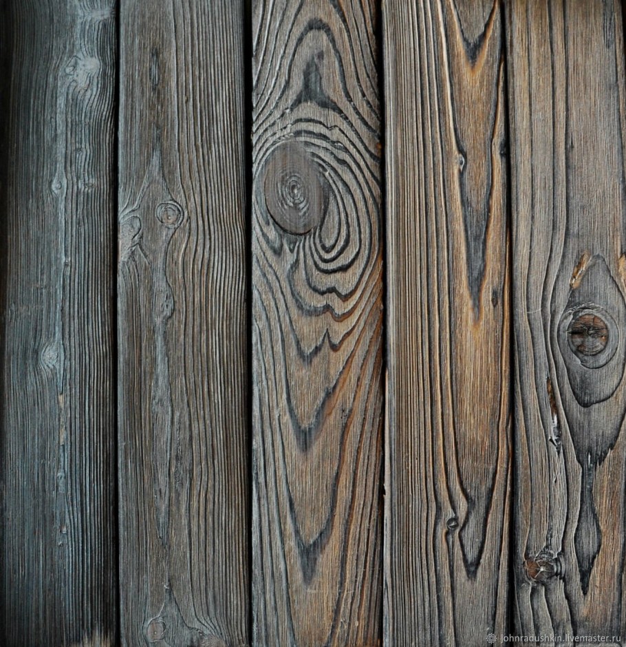 Темное дерево