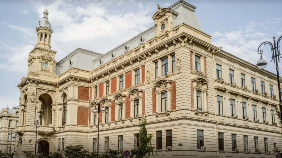 Здание городской Думы Баку