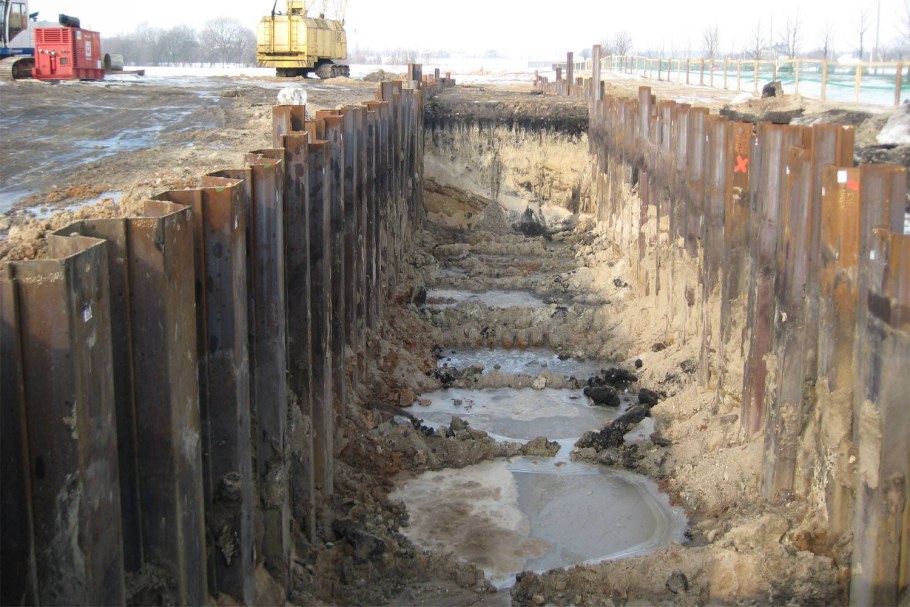 Шпунтовое ограждение котлована Ларсена