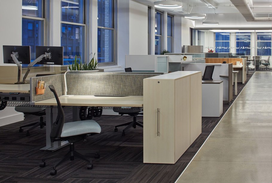 Hot Desk/ open Plan Seating
