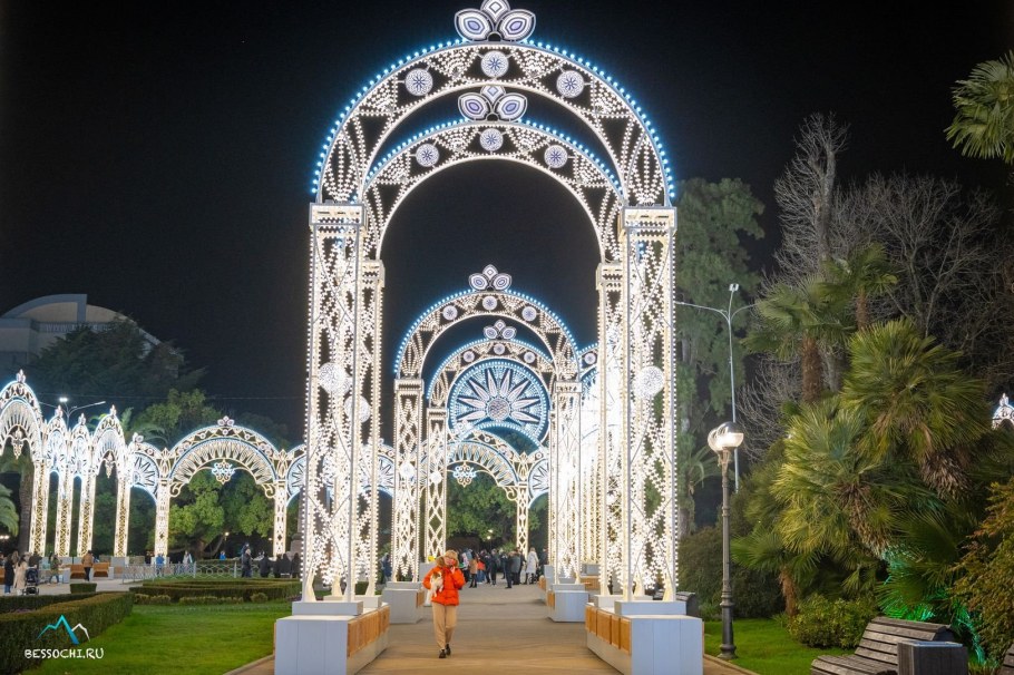 Полуарка из гипсокартона в гостиной