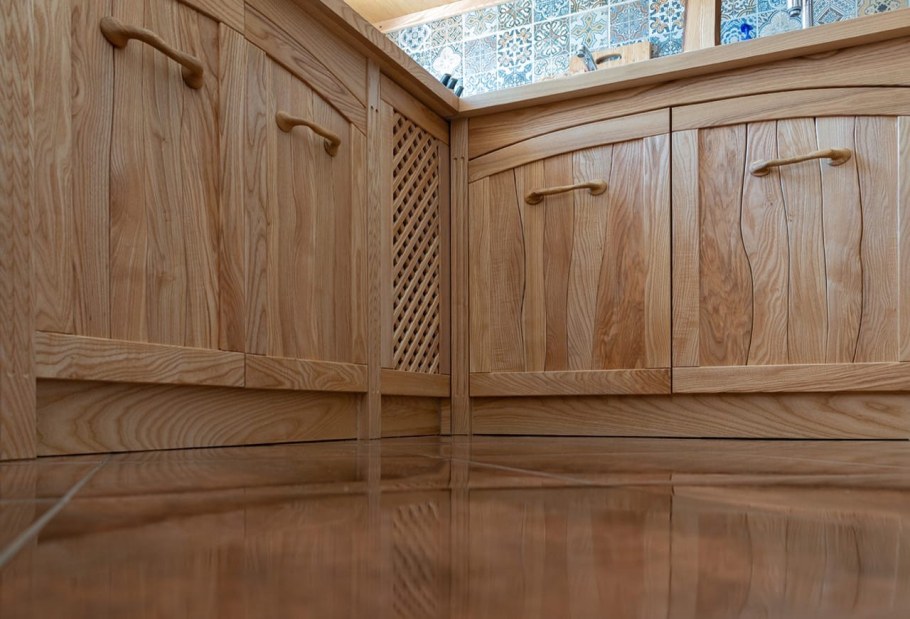 Кухонные фасады из массива ясеня
