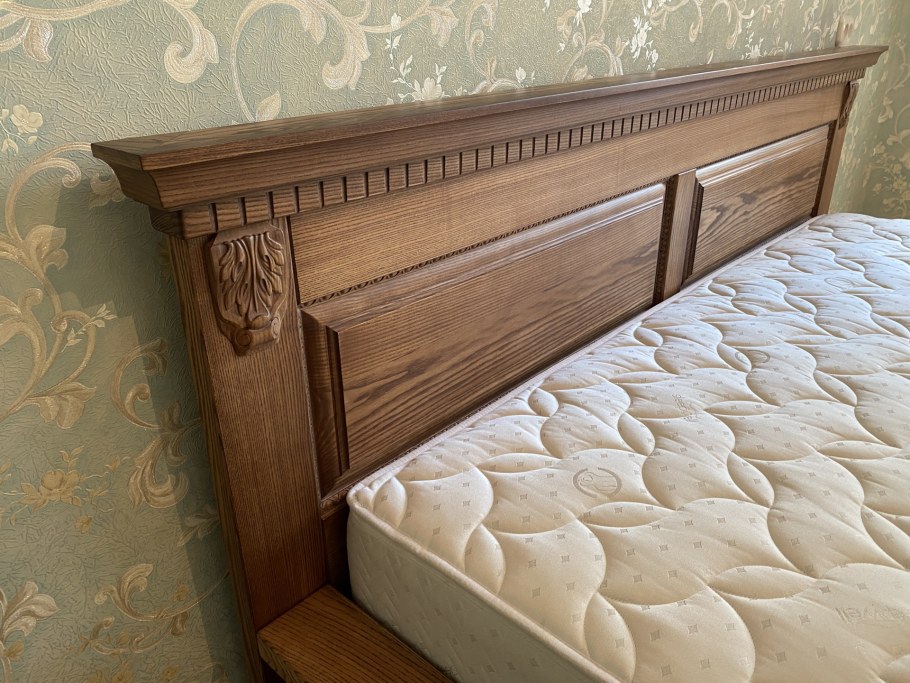 Мебель из дерева