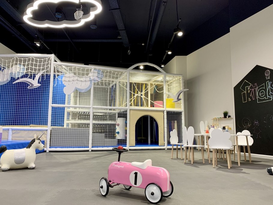 Москва ТЦ Авиапарк детская площадка