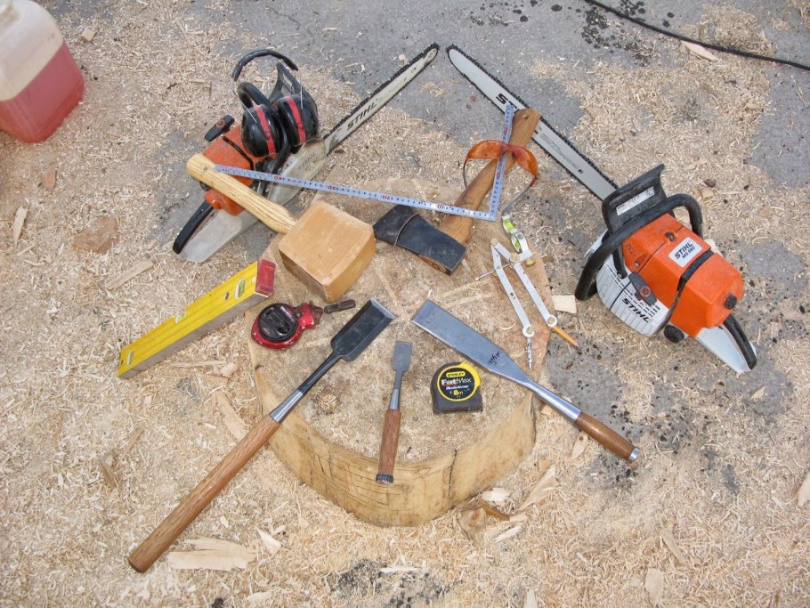 Инструменты для постройки дома