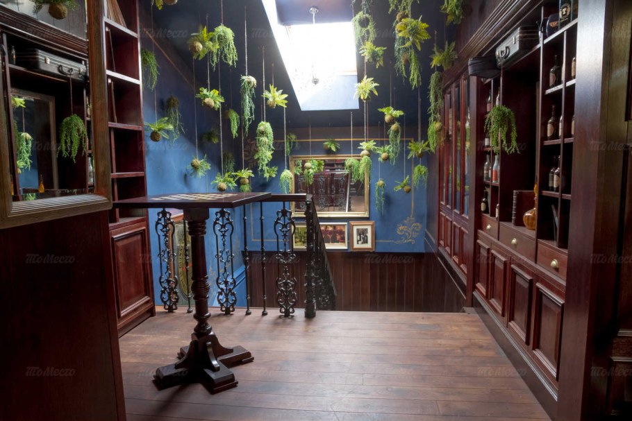 Left Bank pub на Маросейке