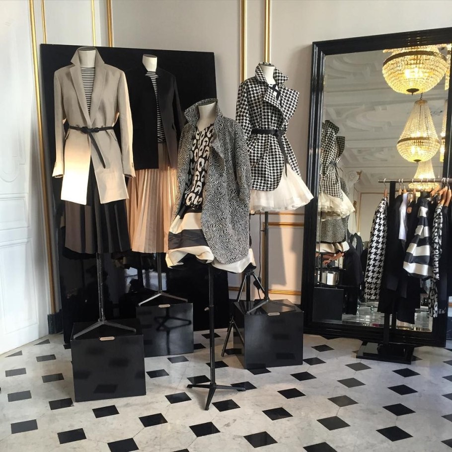 Витрина модного бутика