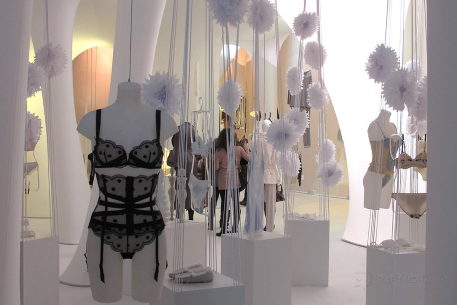 Витрина магазина Нижнего белья