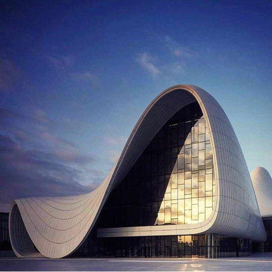 Архитектор Хадид Заха Баку