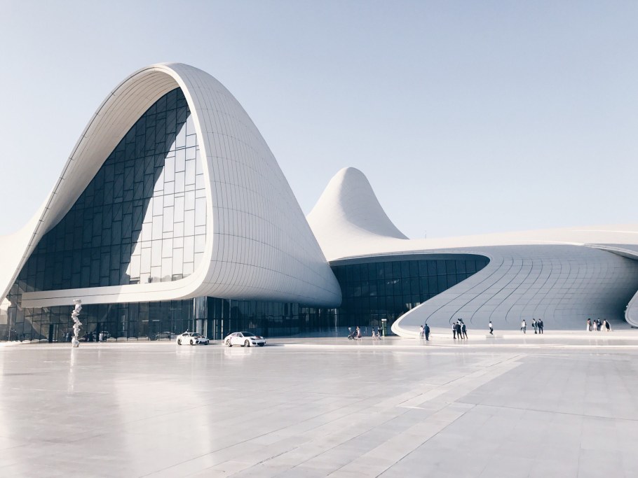 Центр Гейдара Алиева Заха Хадид