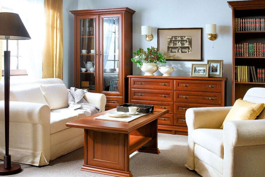 Спальня с мебелью цвета ольха