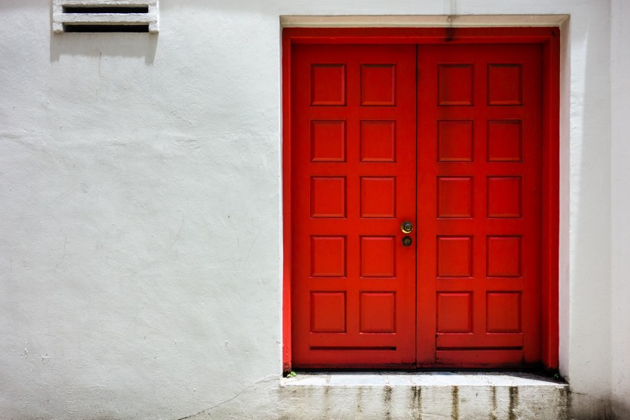 Дверь на улицу