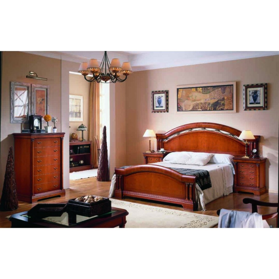 Спальный гарнитур Адриана