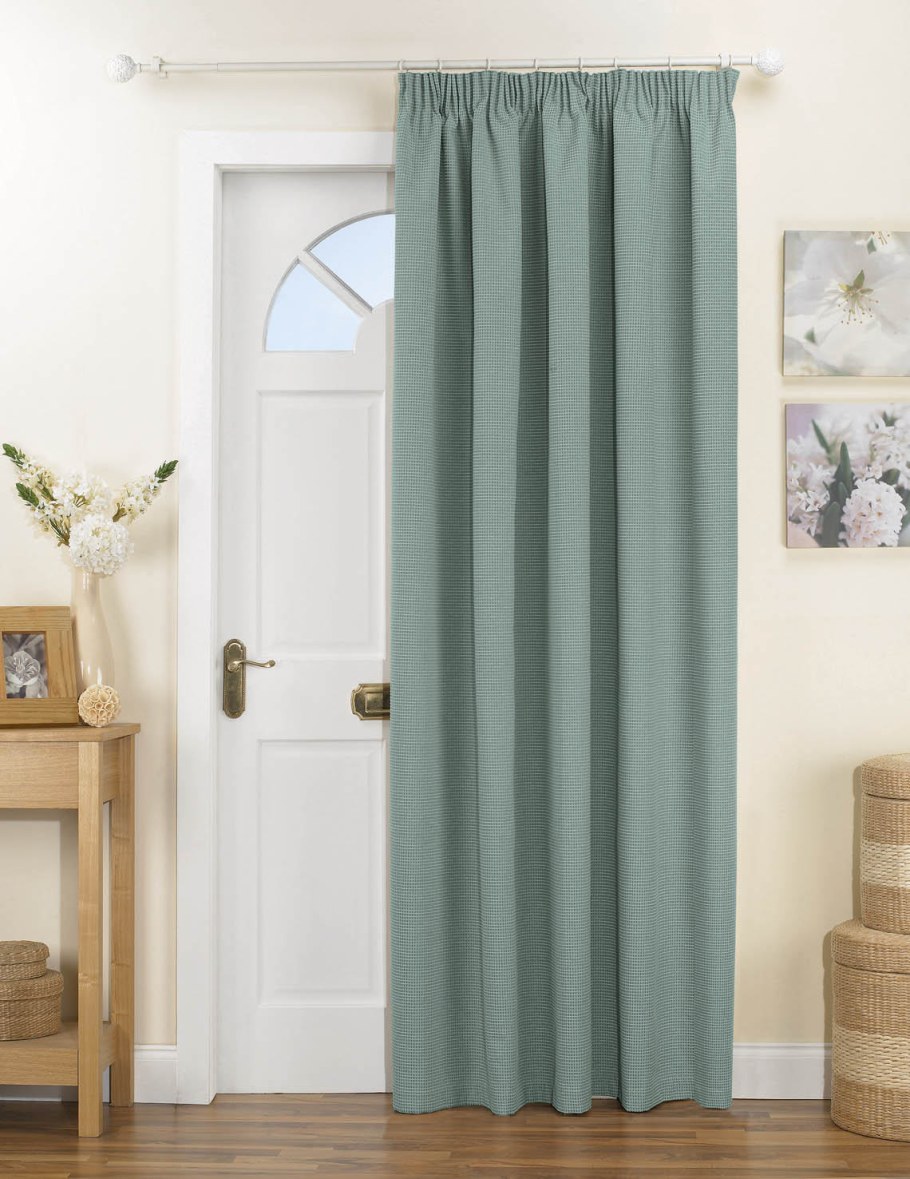 Шторы на дверь