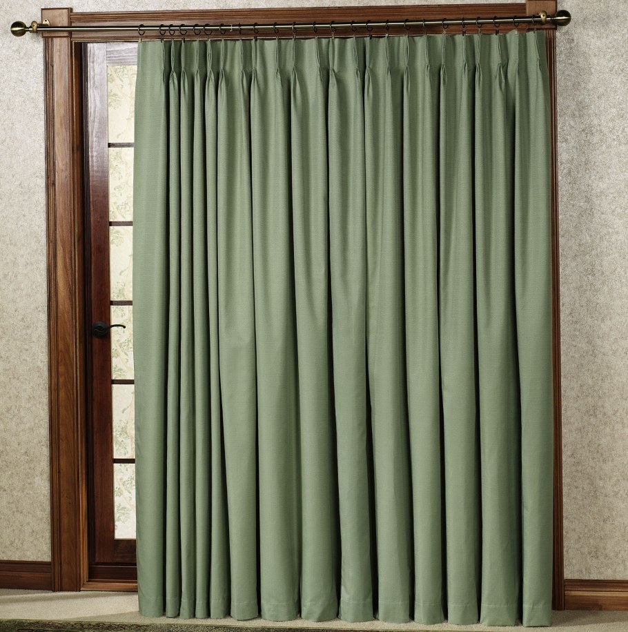 Шторы на дверь