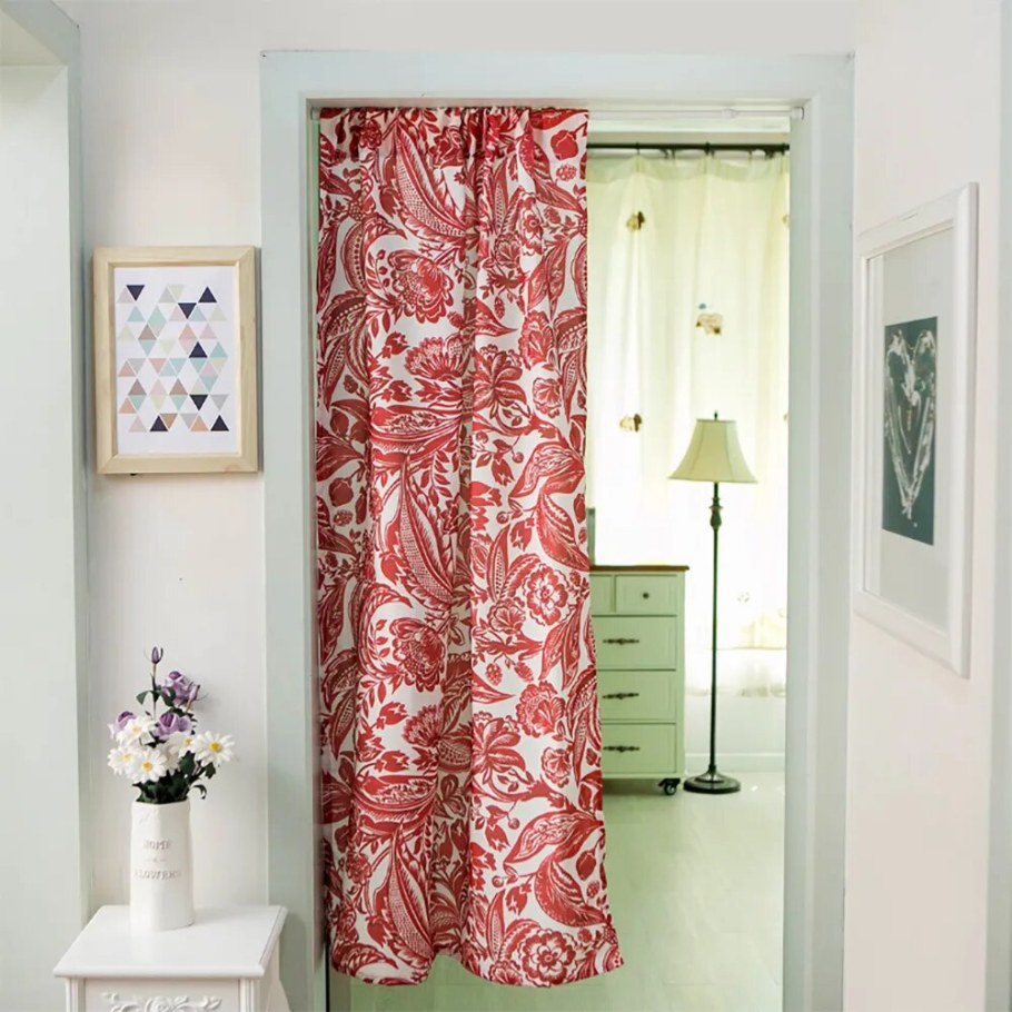 Дверные шторы