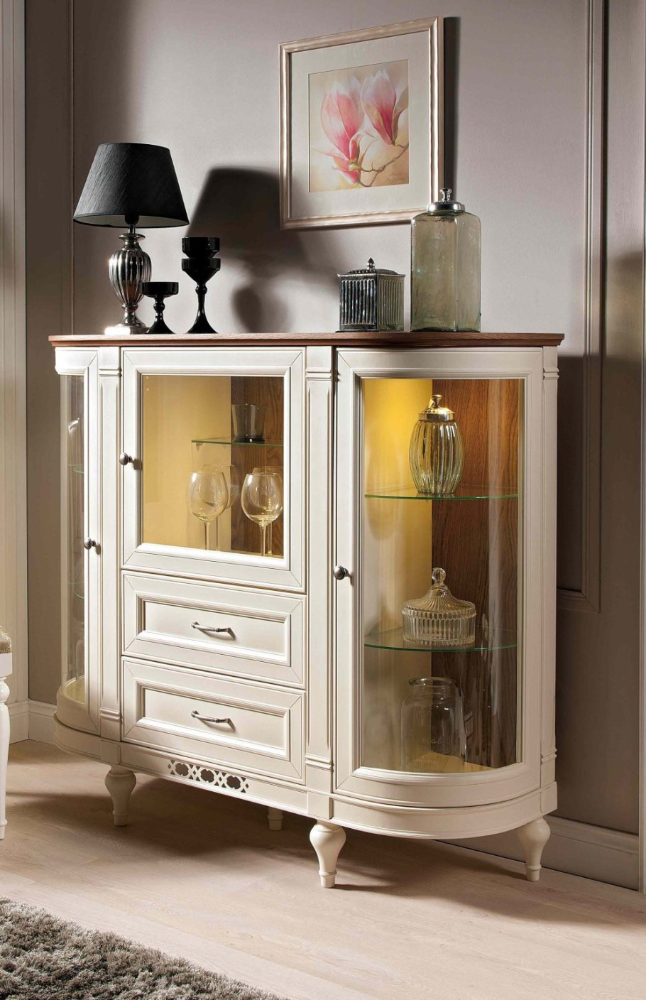 Комоды для посуды в гостиную