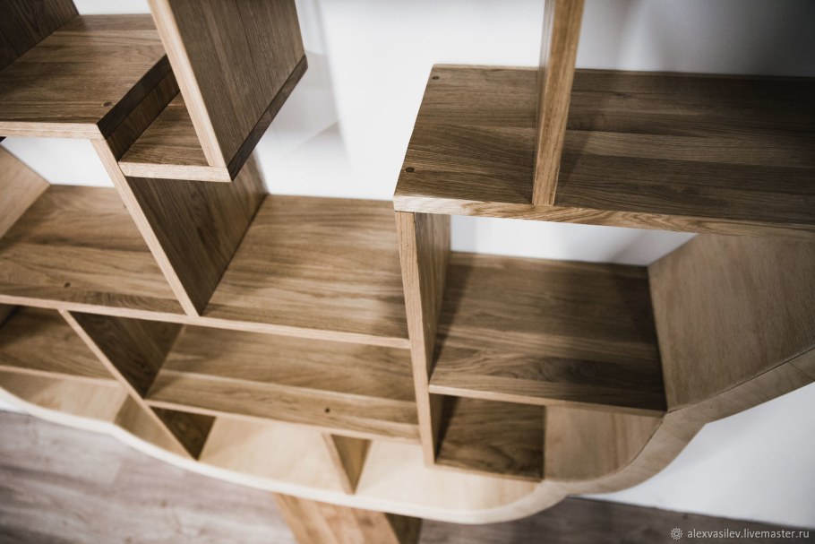 Полки из массива дерева