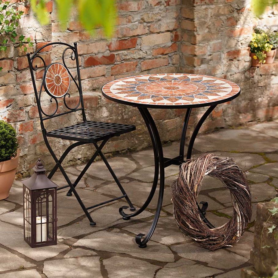 Кованый столик для сада