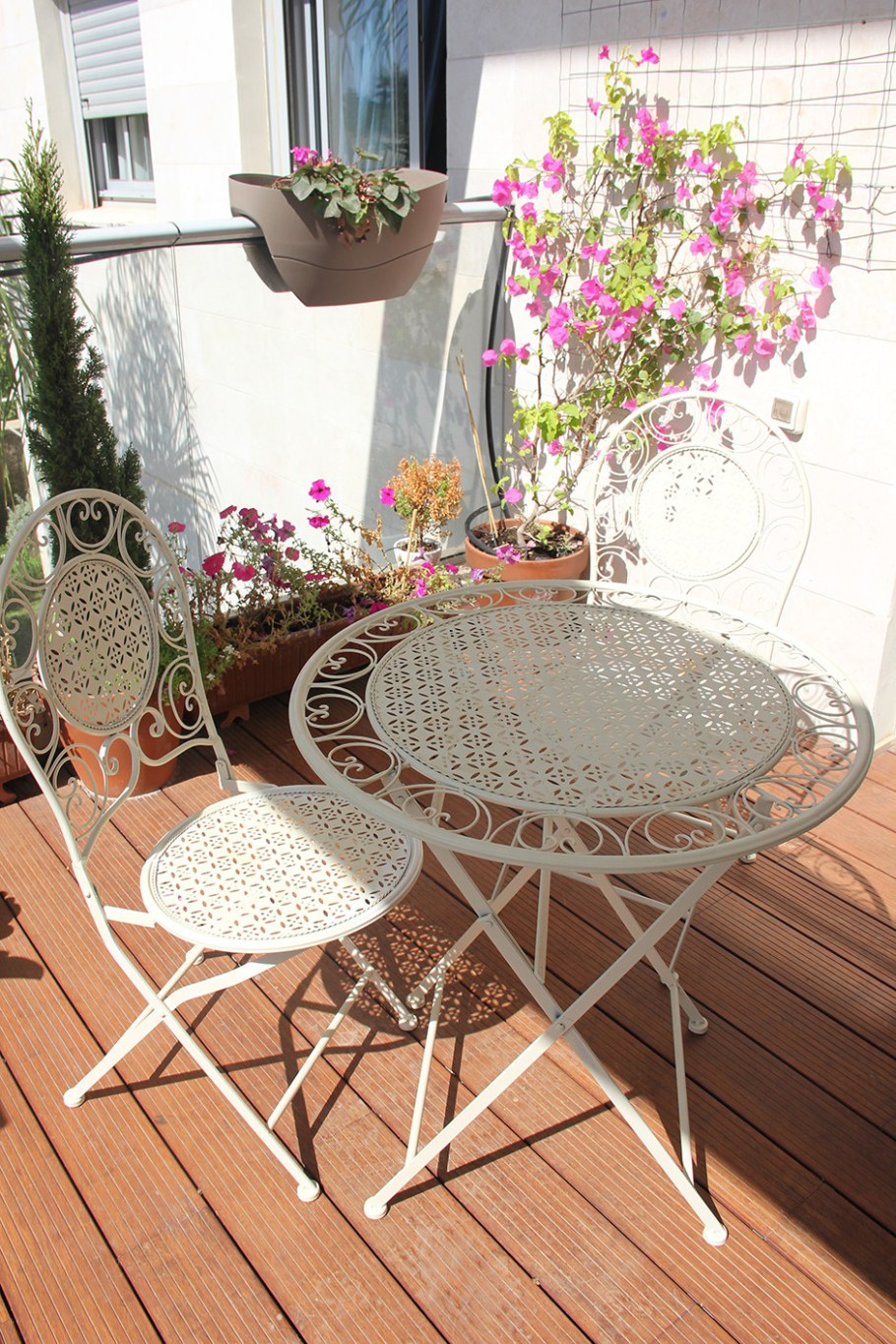 Кованый столик на балкон