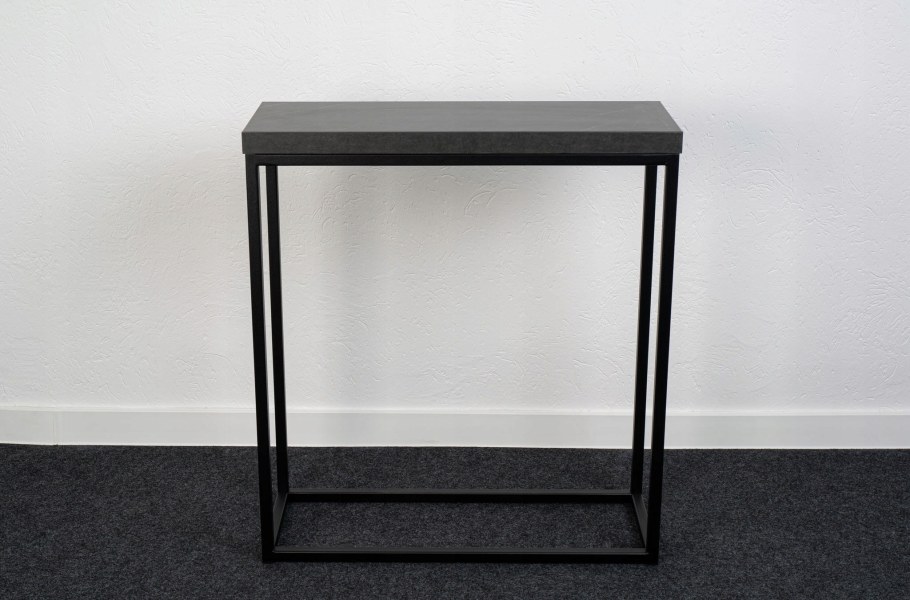 Консоль черная