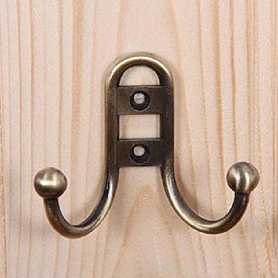 Крючок для вешалки металлический